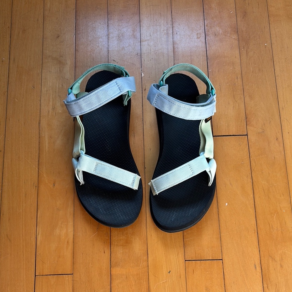 Teva Sandals - multicolor